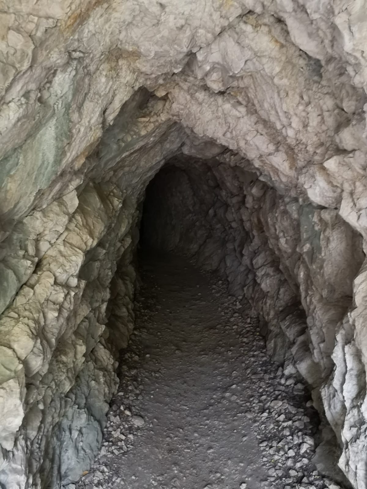 La Tunele
