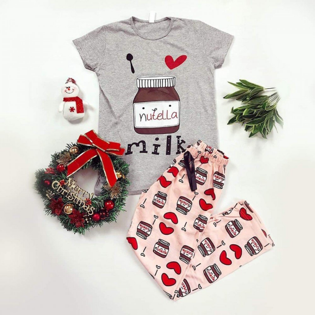 Pijama dama lunga roz-gri cu imprimeu Nutella, reducere mare