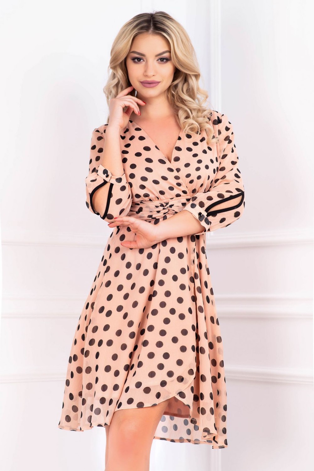 Rochie Moze din voal roz cu buline negre, reducere mare